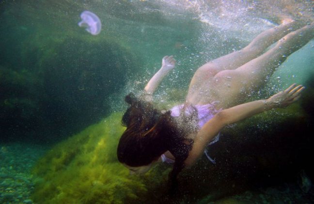 Underwater Babes