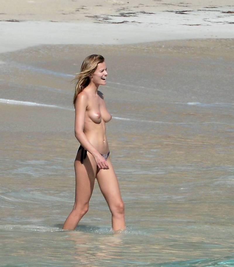 Edita Vilkeviciute - Topless Candids in St Barts
