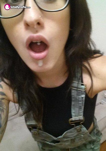 Cumshot Cuties - Part 3174