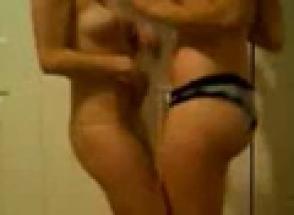 FPS: Striptease show on webcam