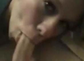 Hot young babe knows to finish the job she starts